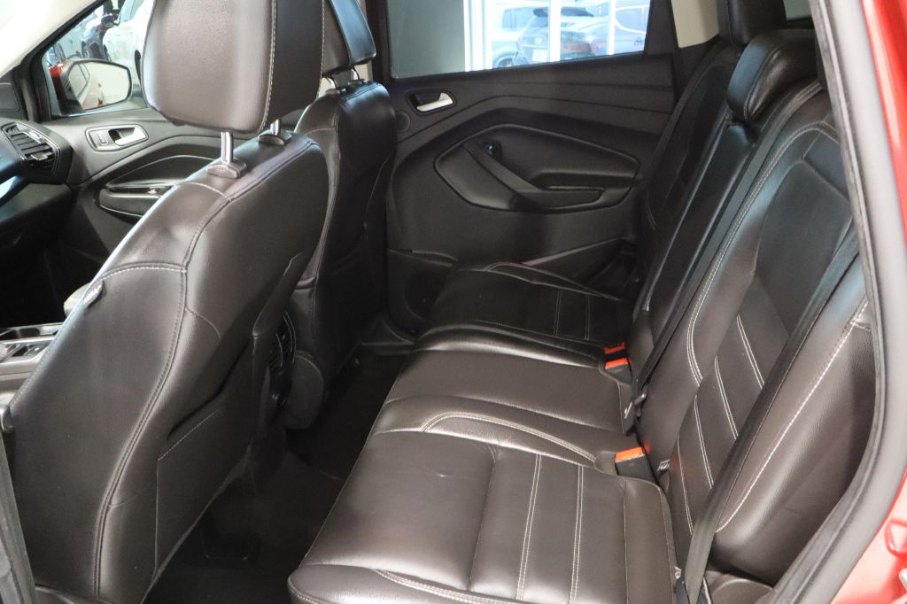 Photo 37 of this FORD ESCAPE