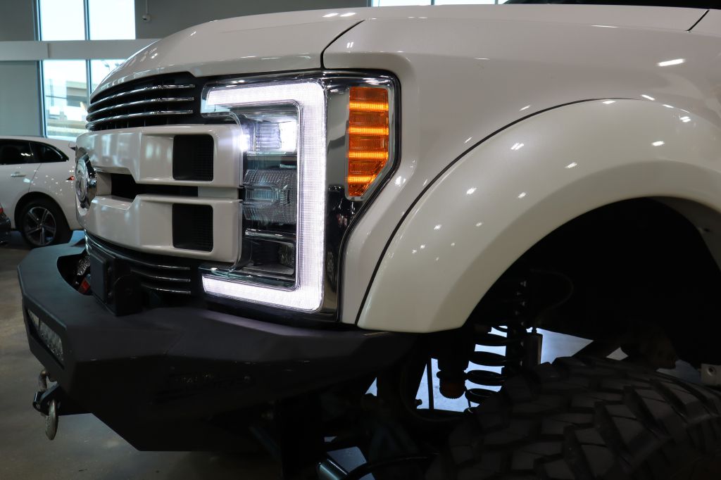 Photo 9 of this FORD F250
