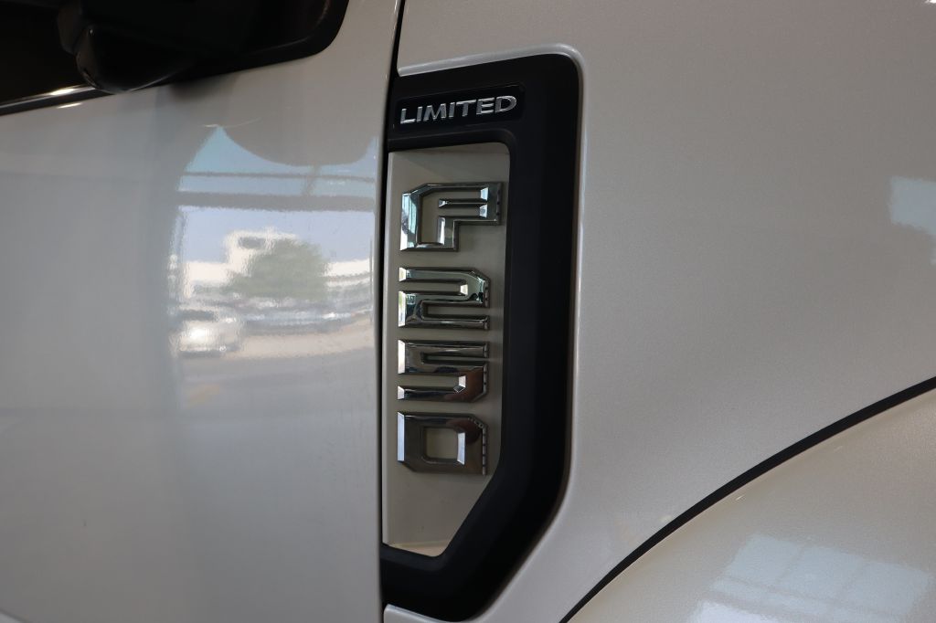 Photo 12 of this FORD F250