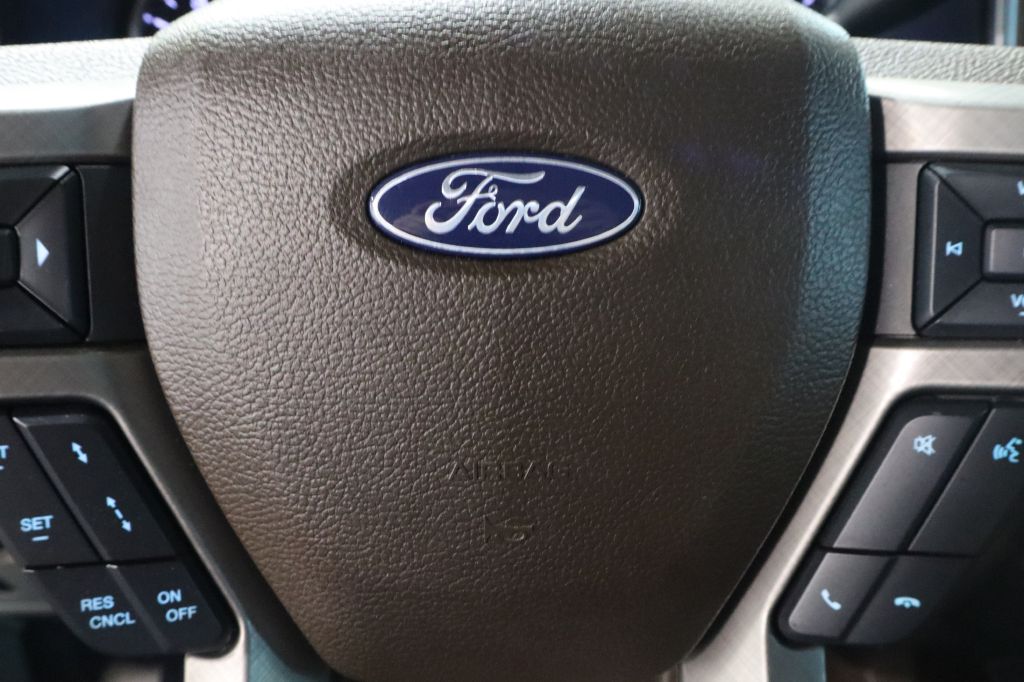 Photo 28 of this FORD F250