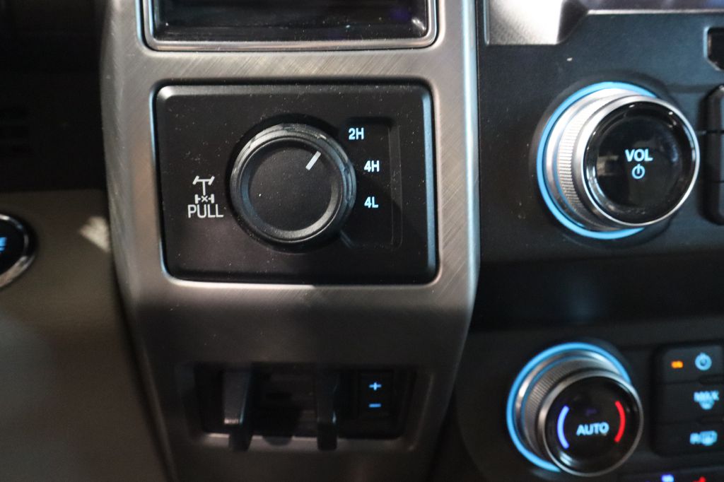 Photo 32 of this FORD F250