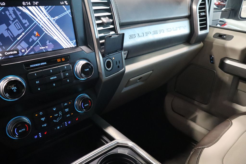 Photo 42 of this FORD F250