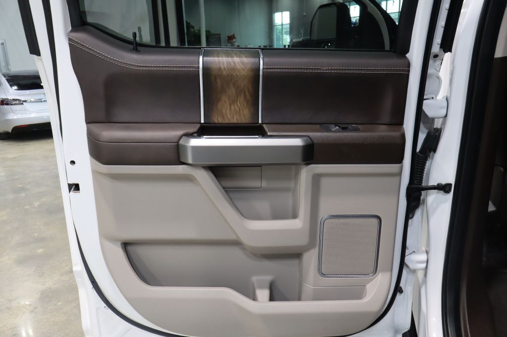 Photo 48 of this FORD F250