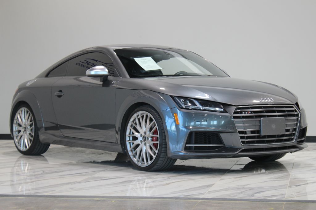 Photo 3 of this AUDI TTS