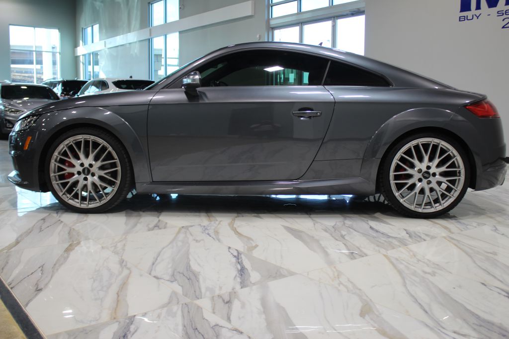 Photo 8 of this AUDI TTS