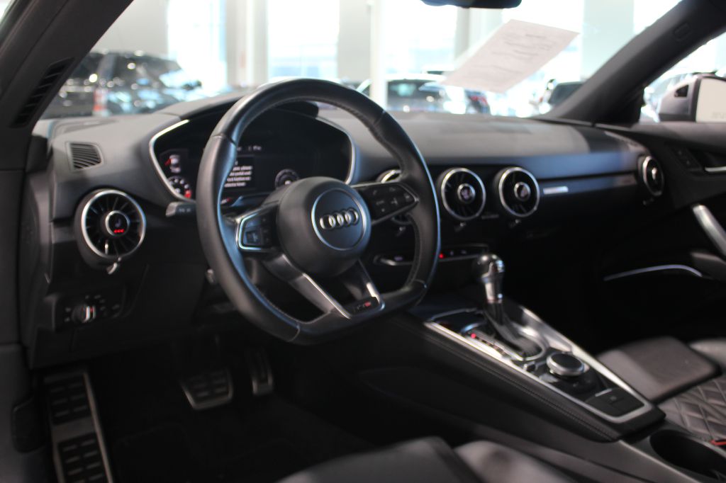 Photo 10 of this AUDI TTS