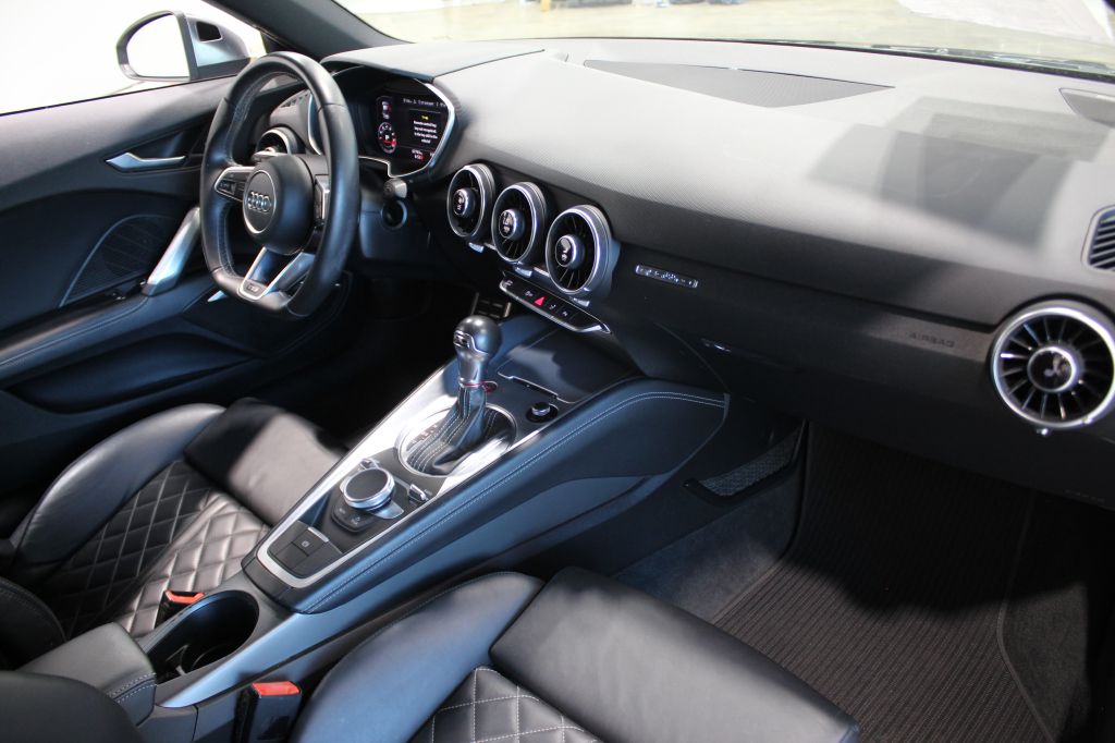 Photo 21 of this AUDI TTS