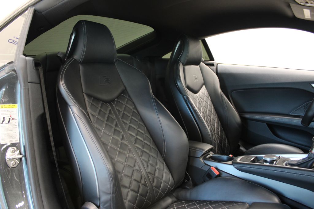 Photo 23 of this AUDI TTS