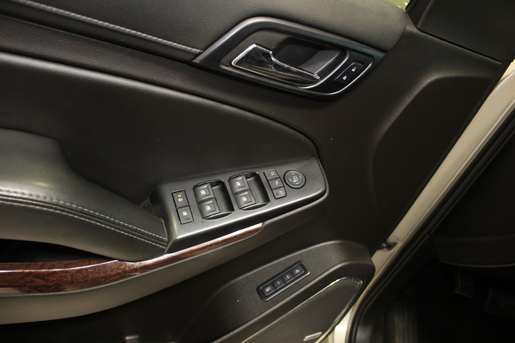 Photo 18 of this GMC YUKON