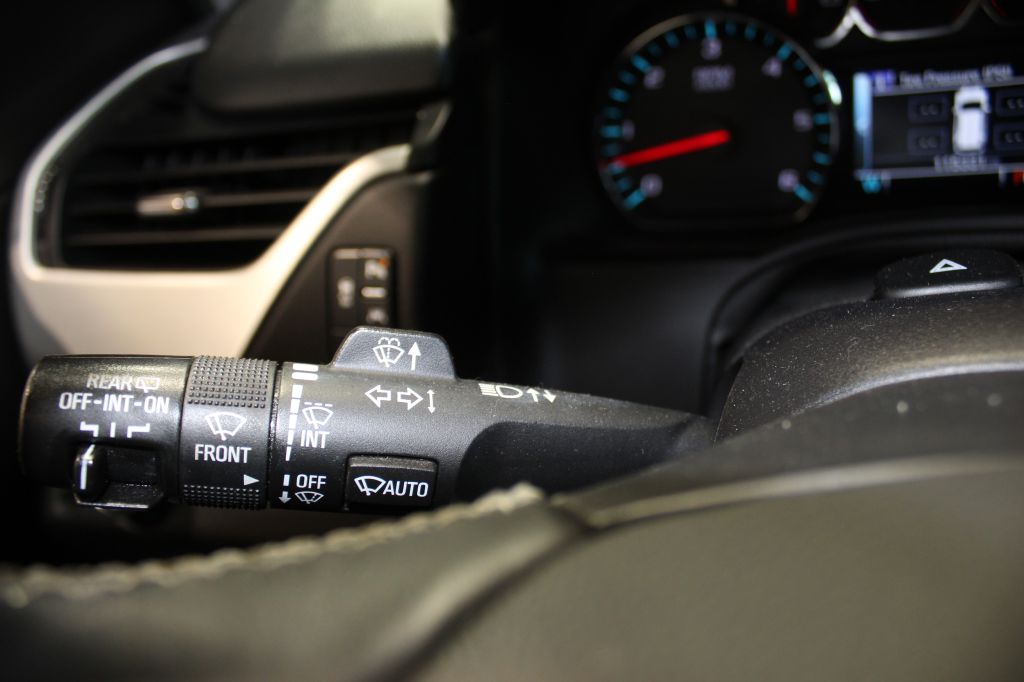 Photo 23 of this GMC YUKON