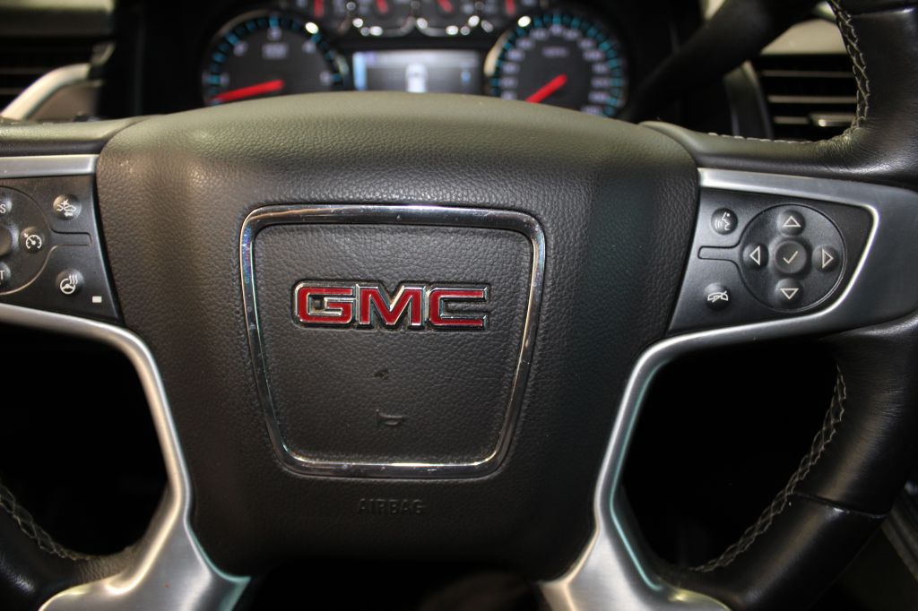 Photo 26 of this GMC YUKON