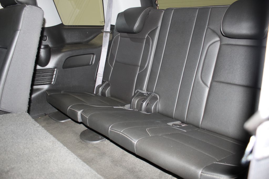 Photo 38 of this GMC YUKON