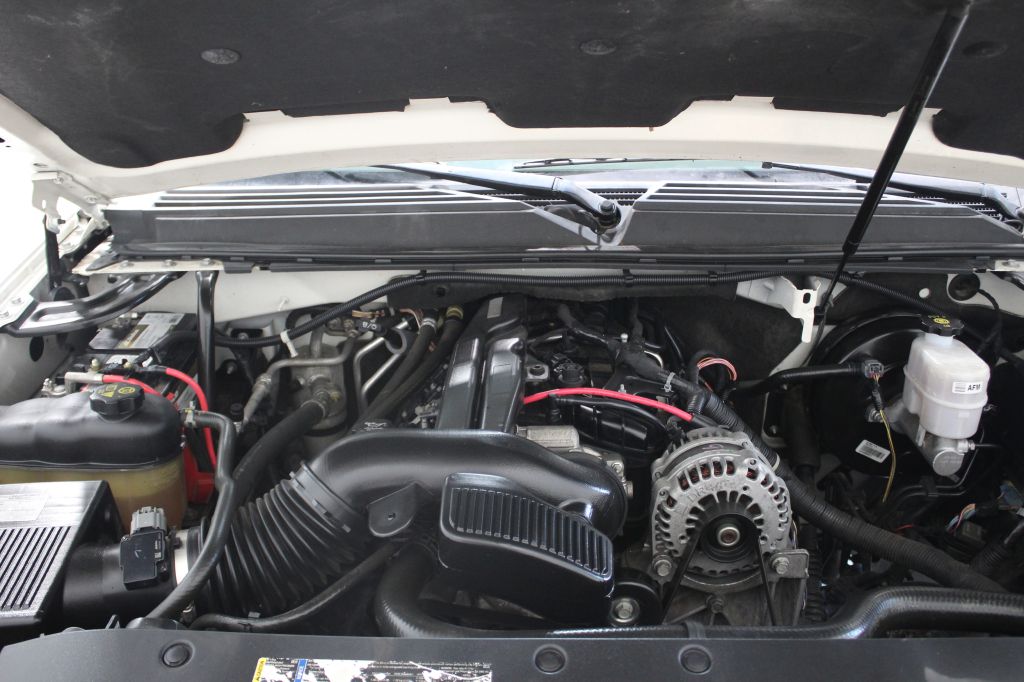 Photo 47 of this GMC YUKON