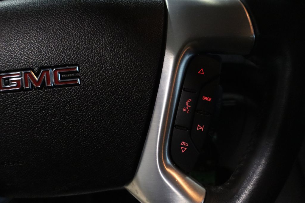 Photo 15 of this GMC ACADIA