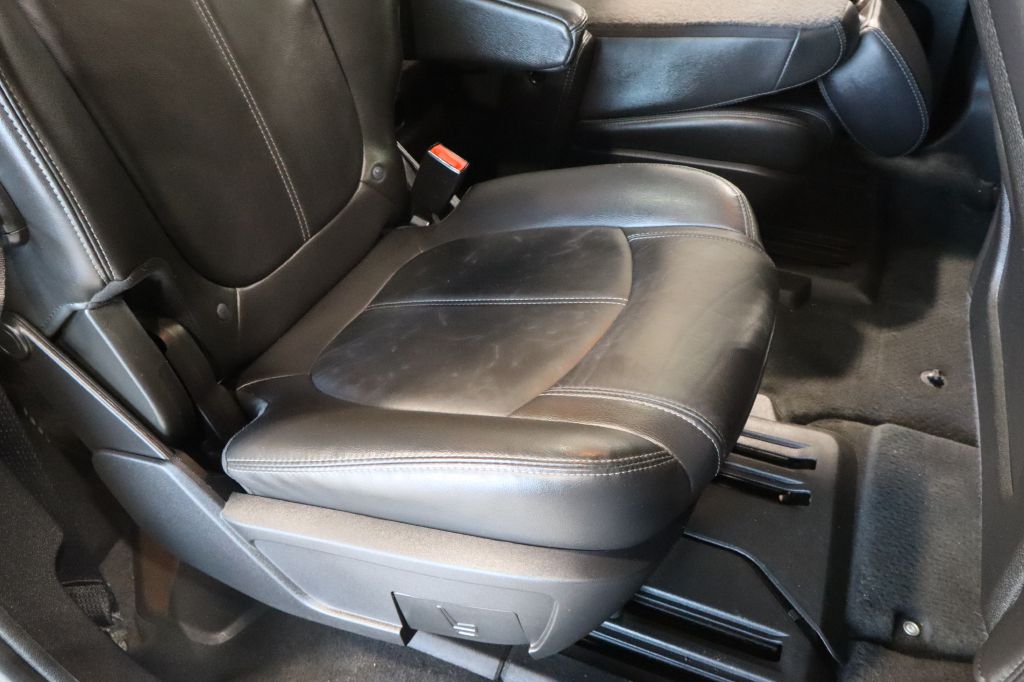 Photo 30 of this GMC ACADIA