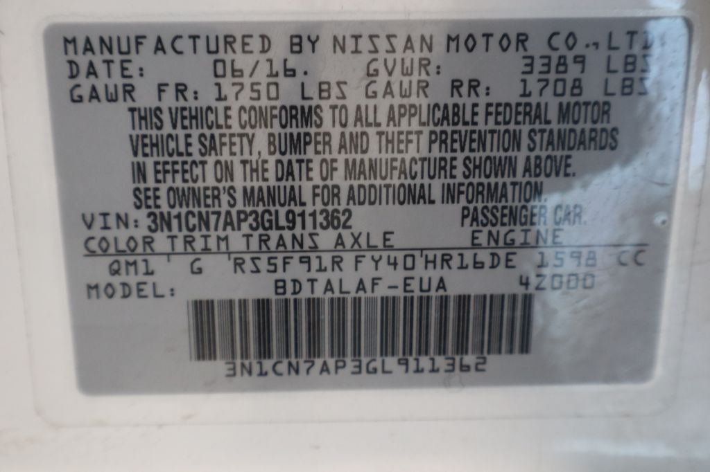 Photo 28 of this NISSAN VERSA