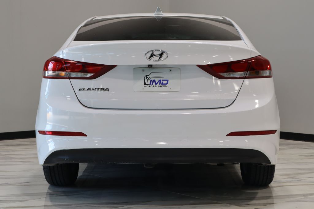 Photo 6 of this HYUNDAI ELANTRA
