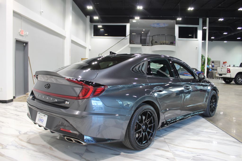 Photo 6 of this HYUNDAI SONATA