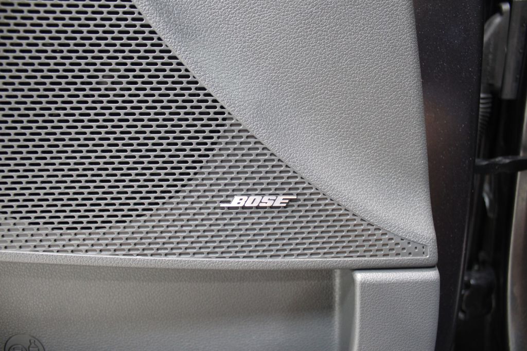 Photo 14 of this HYUNDAI SONATA