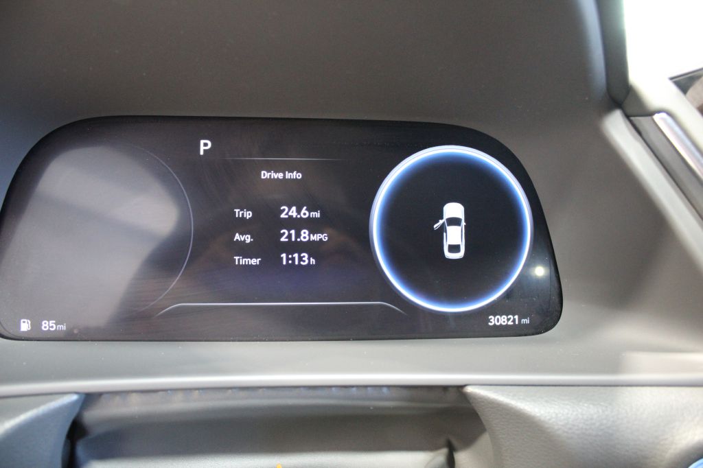 Photo 15 of this HYUNDAI SONATA