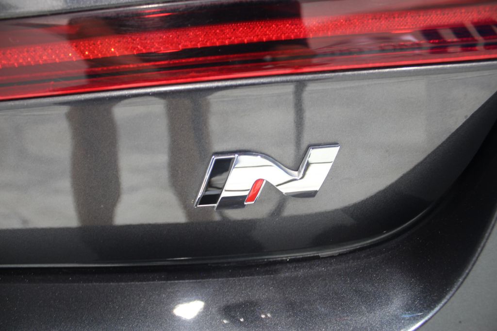Photo 36 of this HYUNDAI SONATA
