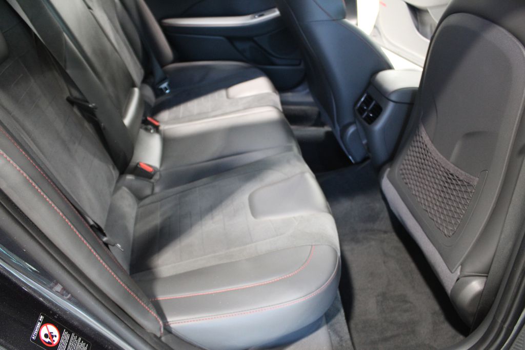 Photo 40 of this HYUNDAI SONATA