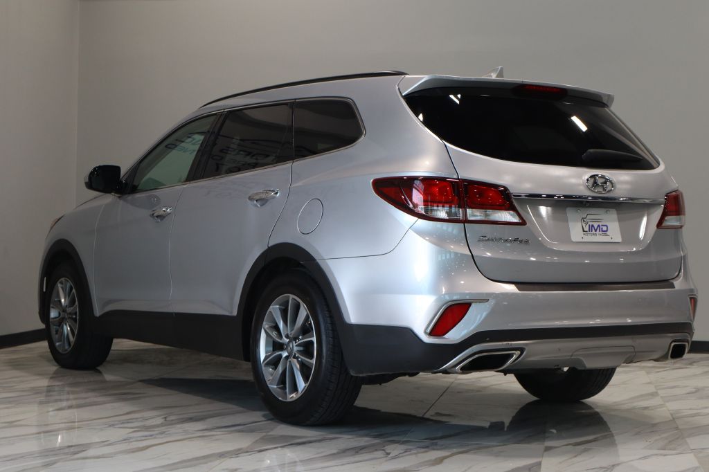 Photo 6 of this HYUNDAI SANTA FE