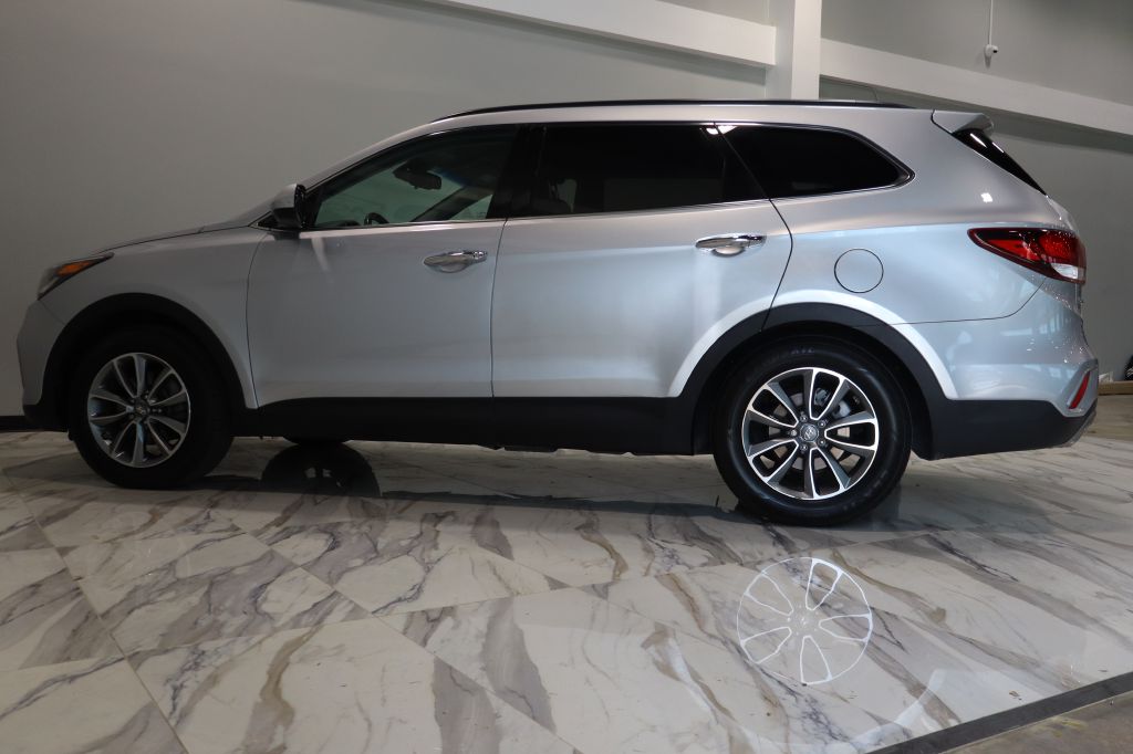 Photo 7 of this HYUNDAI SANTA FE