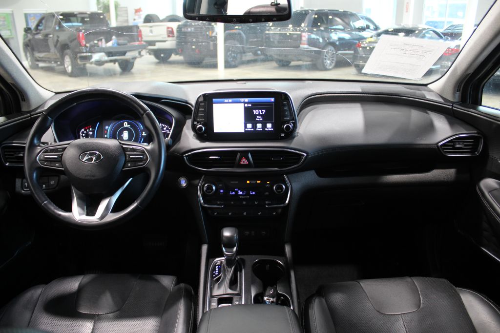 Photo 10 of this HYUNDAI SANTA FE