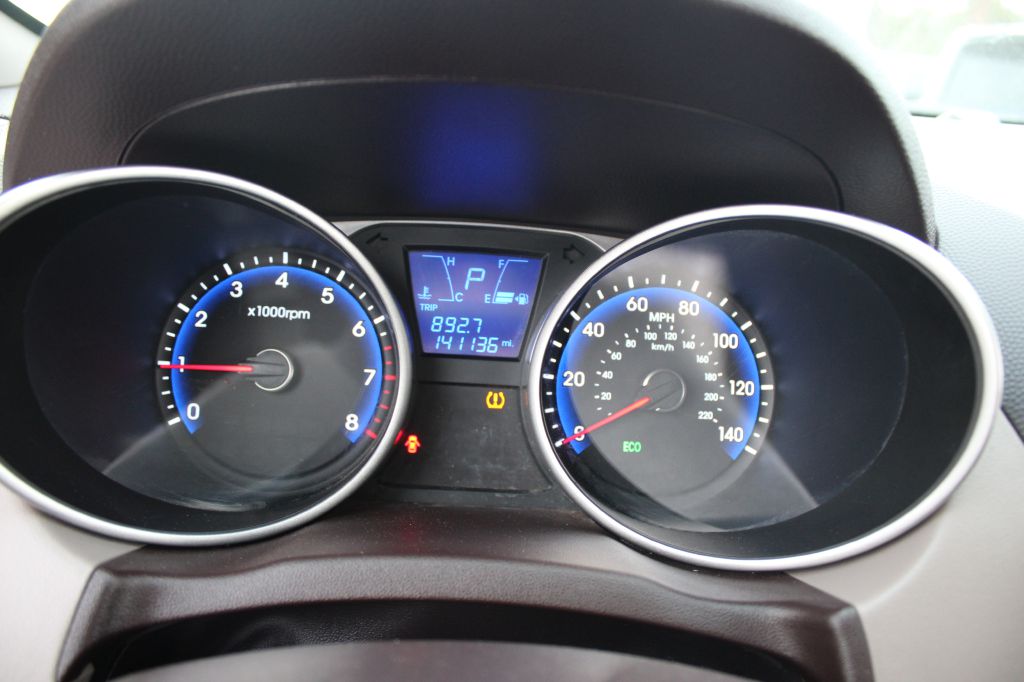 Photo 11 of this HYUNDAI TUCSON