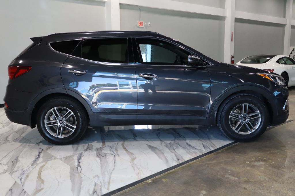 Photo 8 of this HYUNDAI SANTA FE SPORT