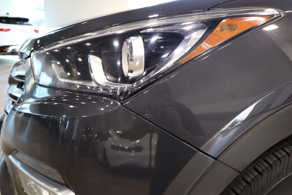 Photo 17 of this HYUNDAI SANTA FE SPORT