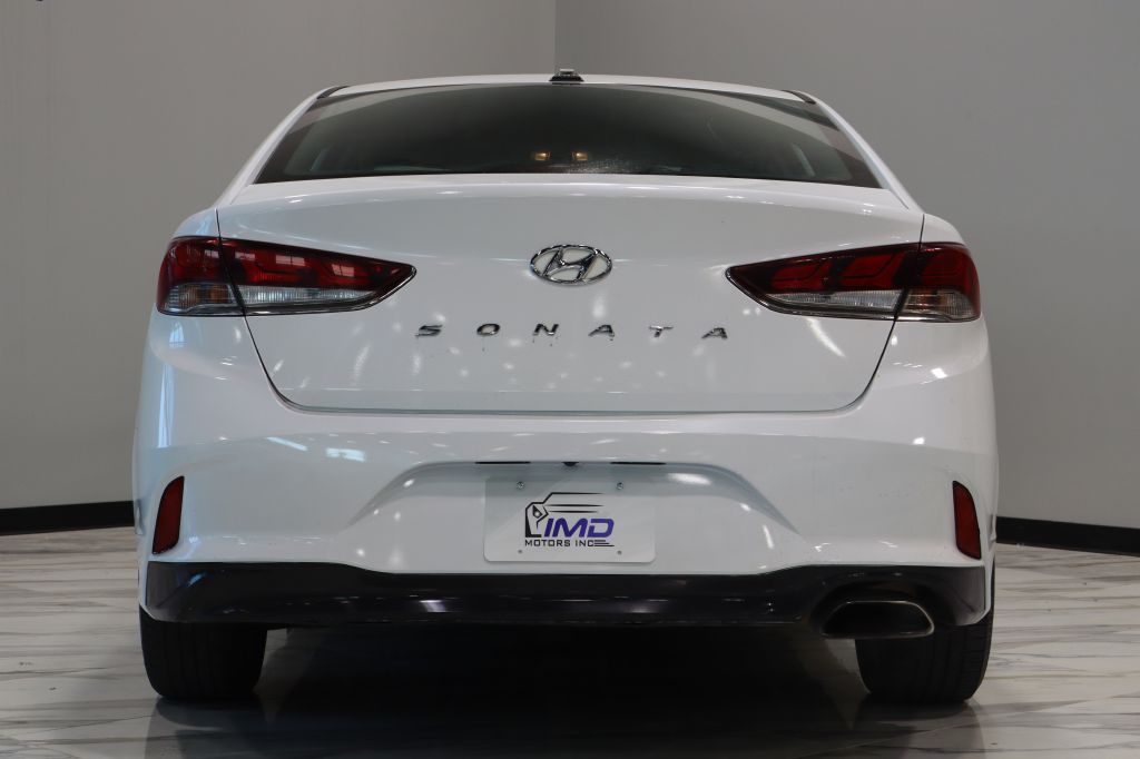 Photo 7 of this HYUNDAI SONATA