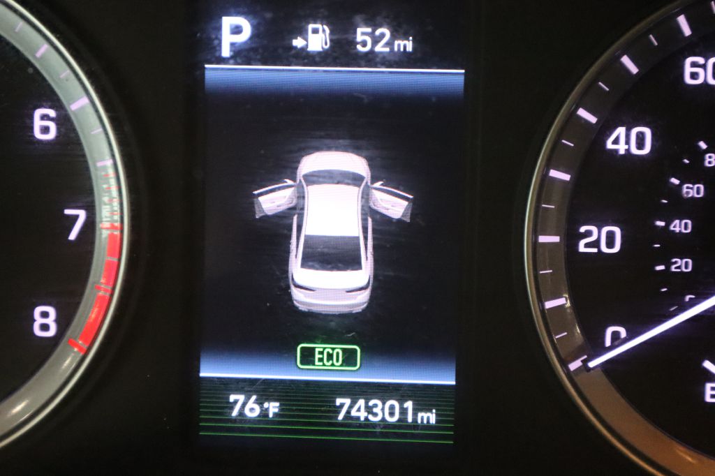 Photo 20 of this HYUNDAI SONATA