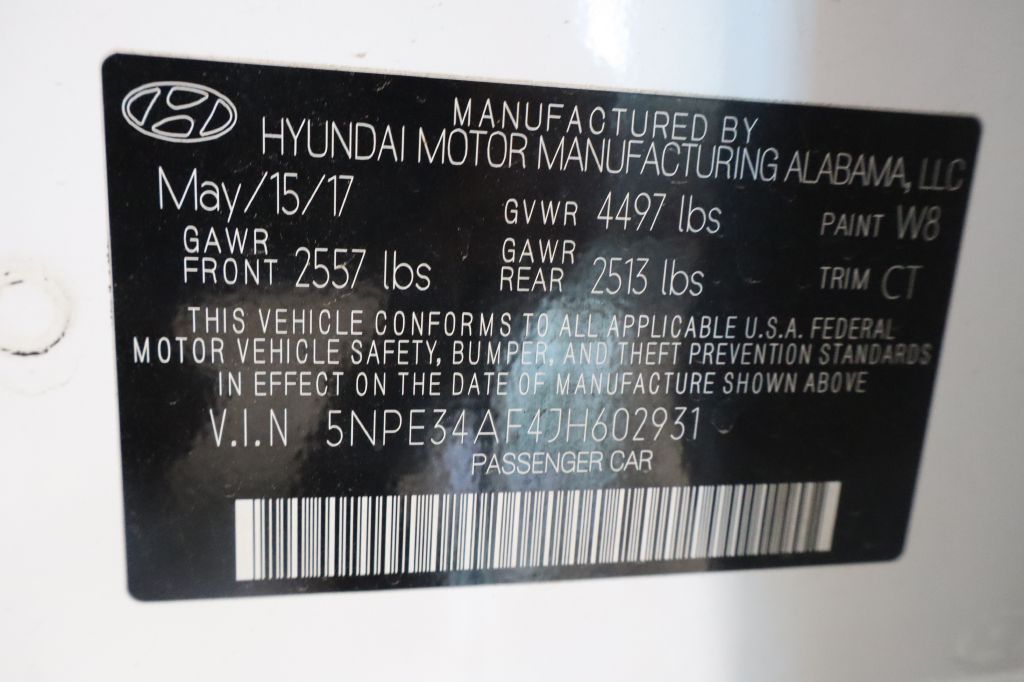 Photo 31 of this HYUNDAI SONATA