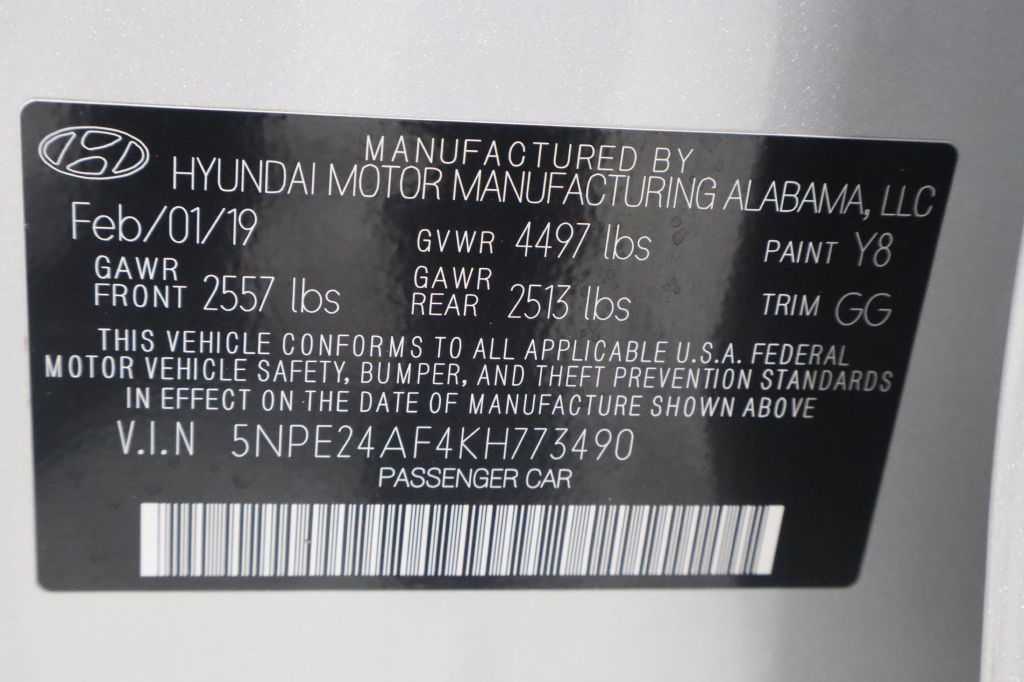 Photo 30 of this HYUNDAI SONATA