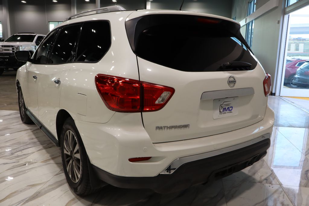 Photo 4 of this NISSAN PATHFINDER