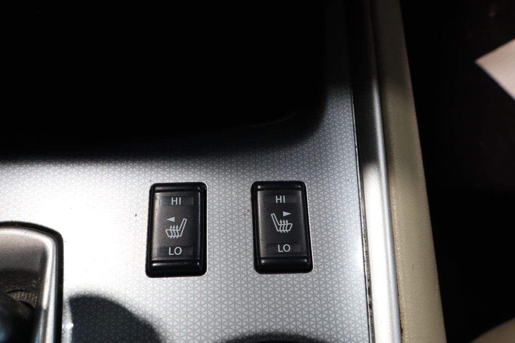 Photo 30 of this NISSAN PATHFINDER