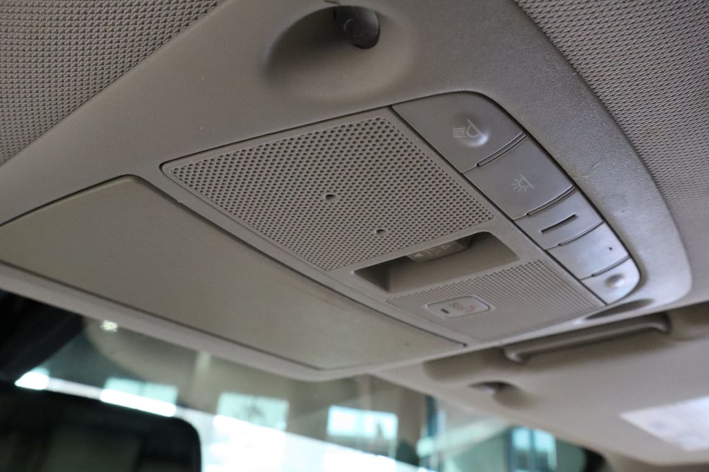 Photo 32 of this NISSAN PATHFINDER