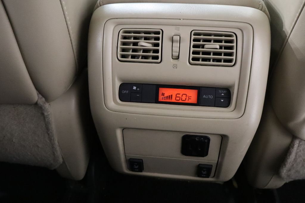 Photo 36 of this NISSAN PATHFINDER