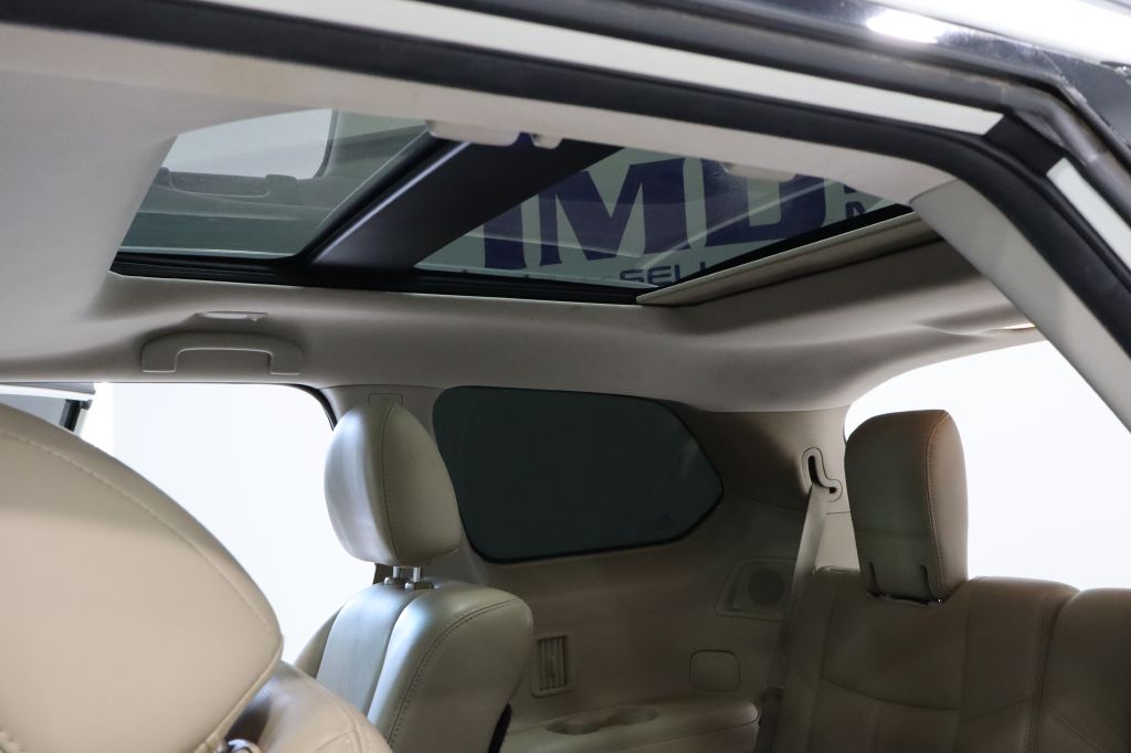 Photo 38 of this NISSAN PATHFINDER