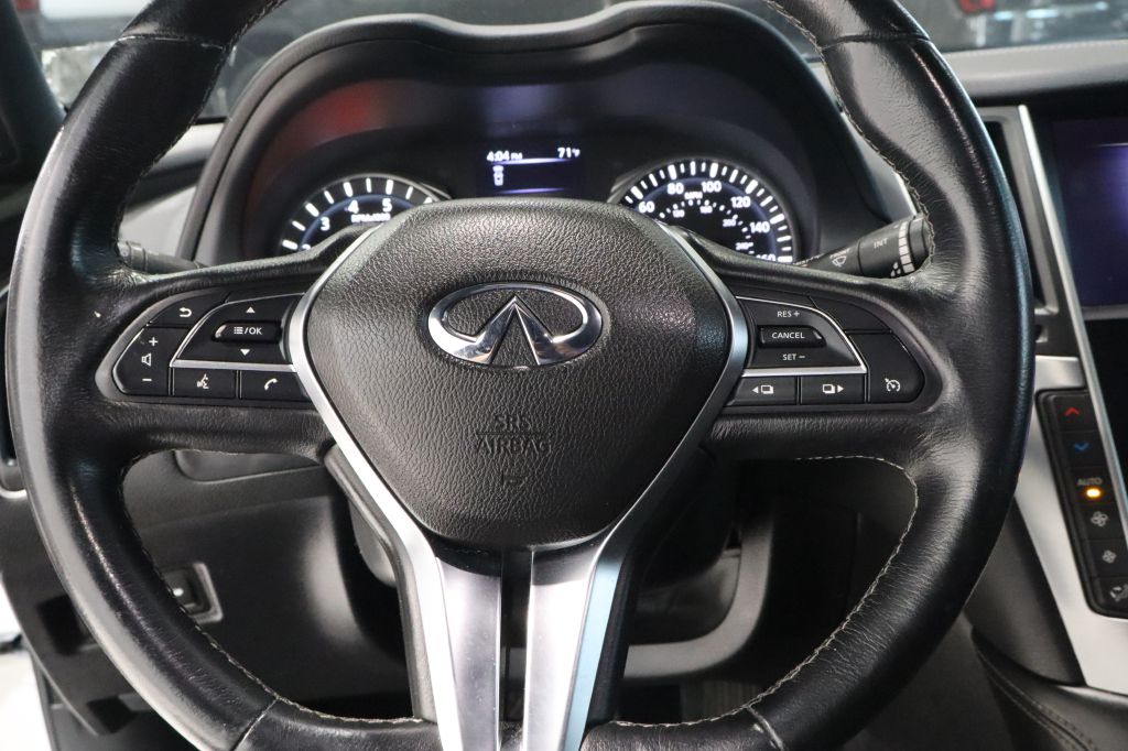 Photo 25 of this INFINITI Q60