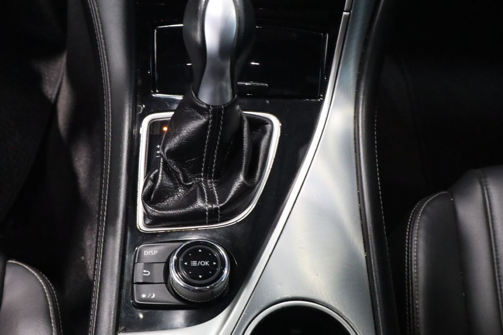 Photo 29 of this INFINITI Q60