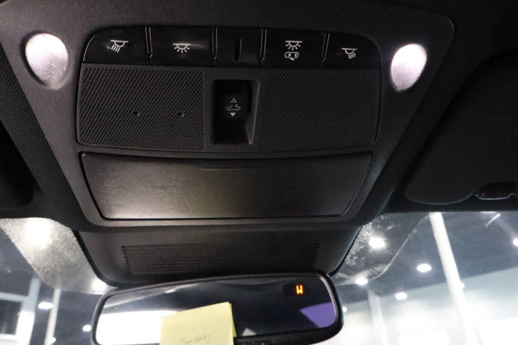 Photo 32 of this INFINITI Q60