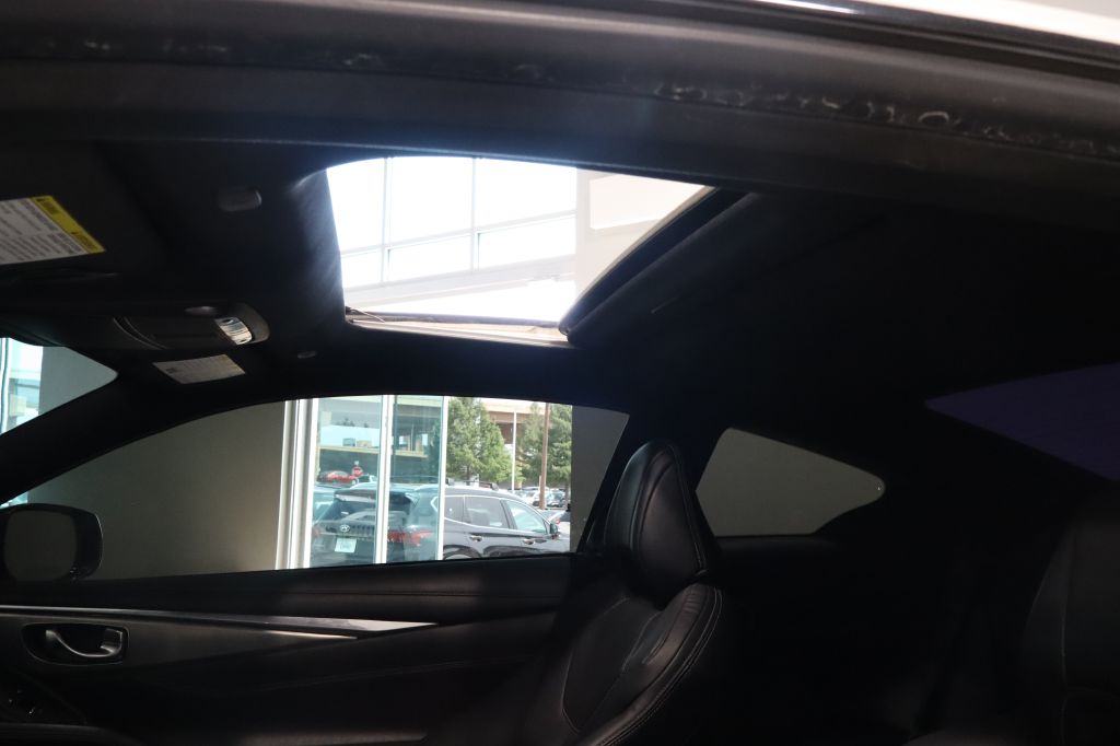 Photo 33 of this INFINITI Q60