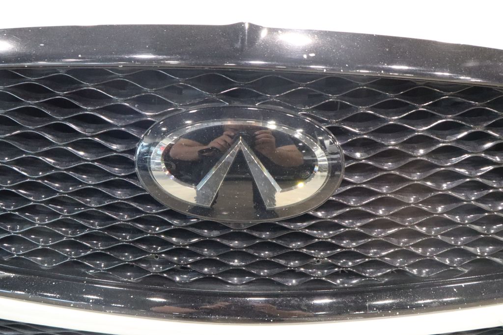 Photo 37 of this INFINITI Q60