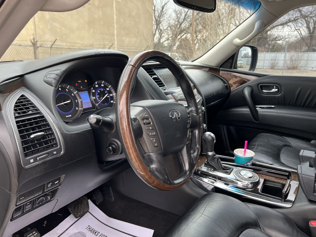 Photo 11 of this INFINITI QX56