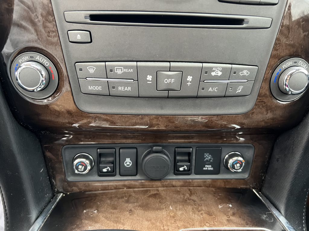 Photo 15 of this INFINITI QX56