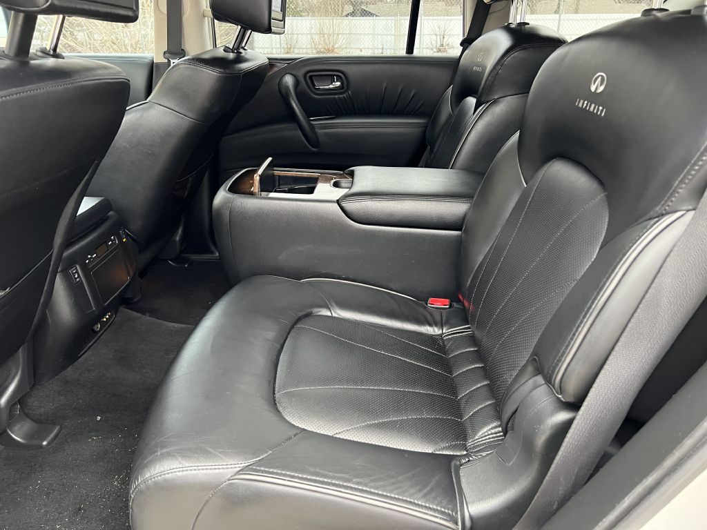 Photo 21 of this INFINITI QX56