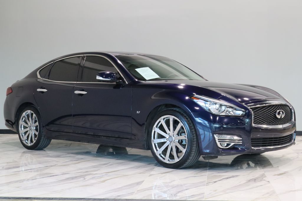 INFINITI Q70 2019 INFINITI Q70 JN1BY1AP1KM505112